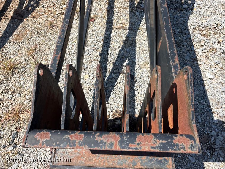 image for item EU5809 (3) Ditch Witch JT2720 drill stem baskets
