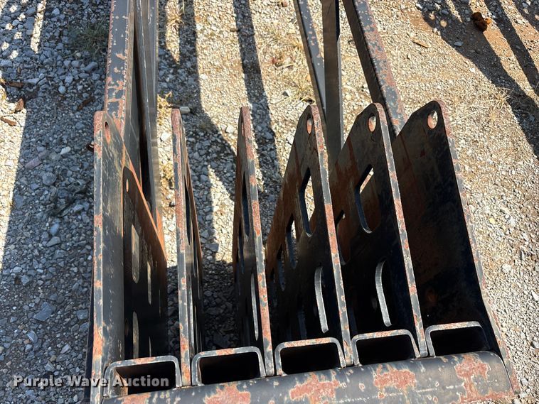 image for item EU5809 (3) Ditch Witch JT2720 drill stem baskets