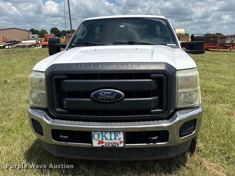 image for item EU5824 2013 Ford F250 Super utility bed pickup truck