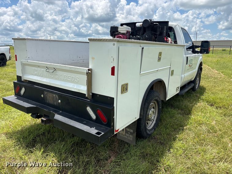 image for item EU5824 2013 Ford F250 Super utility bed pickup truck