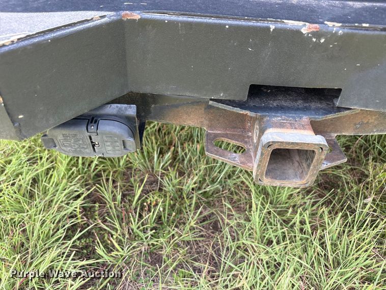 image for item EU5824 2013 Ford F250 Super utility bed pickup truck