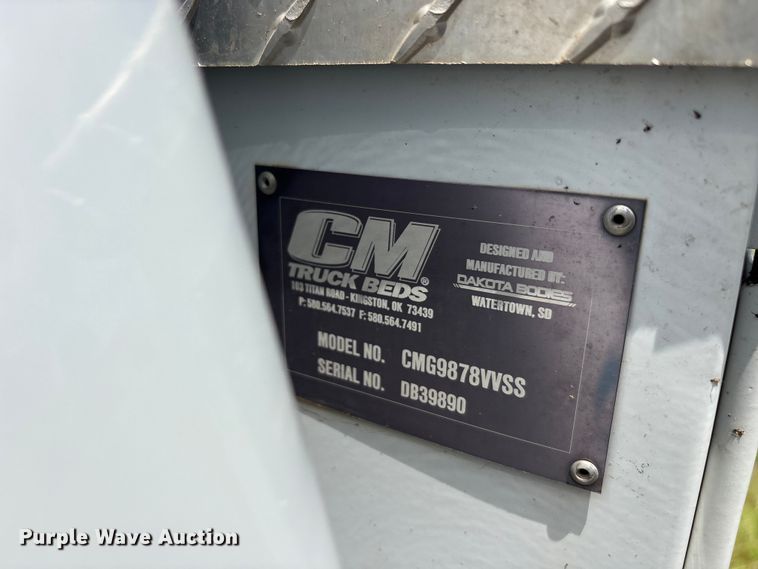 image for item EU5824 2013 Ford F250 Super utility bed pickup truck
