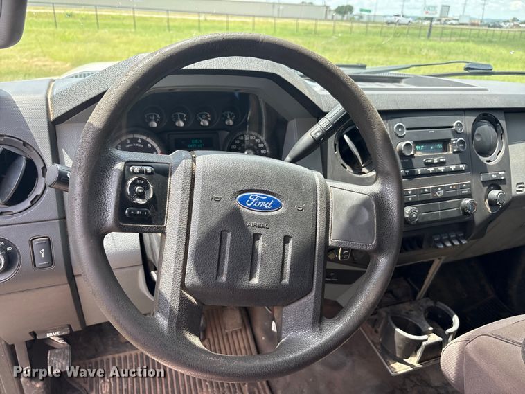 image for item EU5824 2013 Ford F250 Super utility bed pickup truck