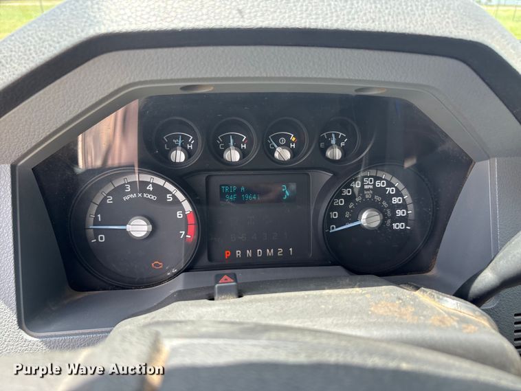 image for item EU5824 2013 Ford F250 Super utility bed pickup truck
