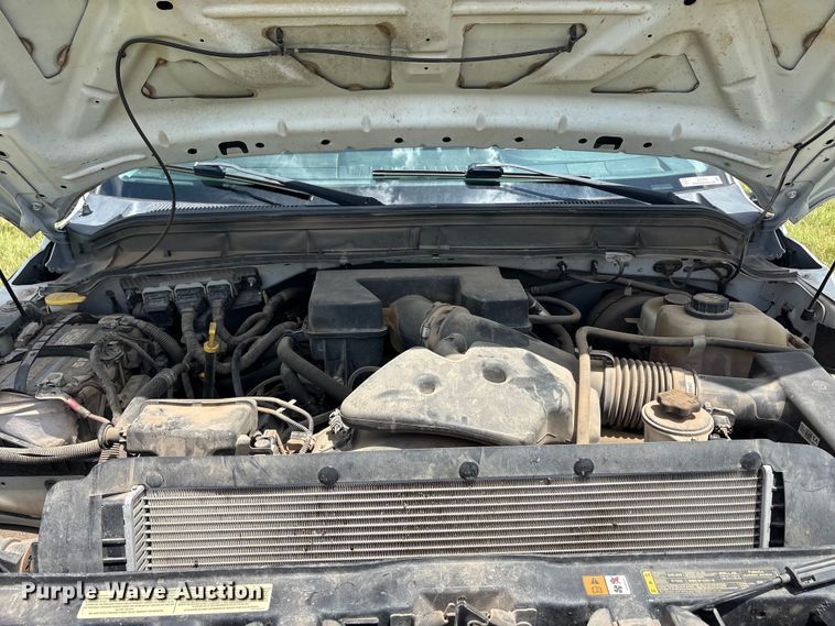 image for item EU5824 2013 Ford F250 Super utility bed pickup truck