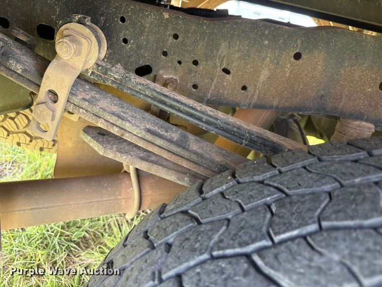 image for item EU5824 2013 Ford F250 Super utility bed pickup truck