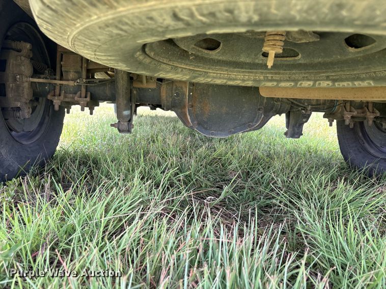 image for item EU5824 2013 Ford F250 Super utility bed pickup truck