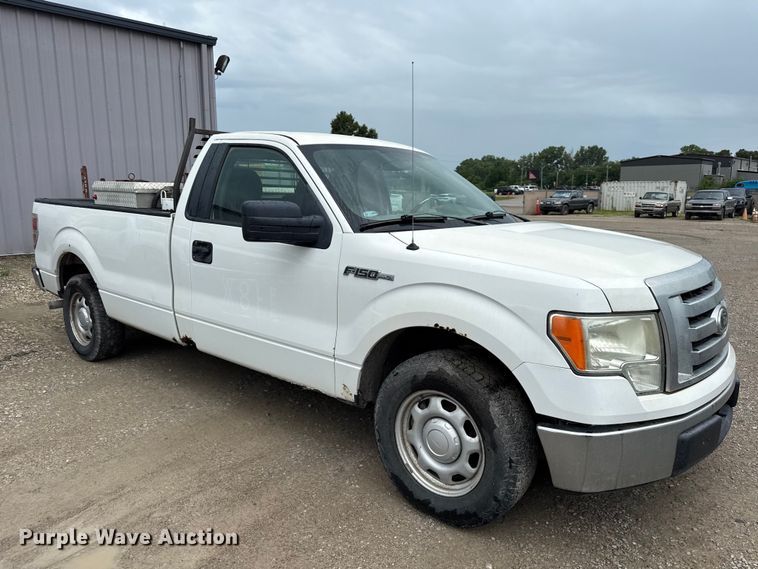image for item EV6033 2011 Ford F150 XL pickup truck