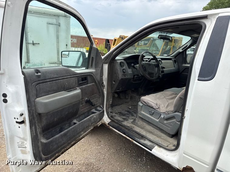 image for item EV6033 2011 Ford F150 XL pickup truck