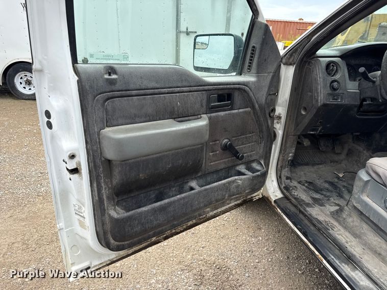 image for item EV6033 2011 Ford F150 XL pickup truck