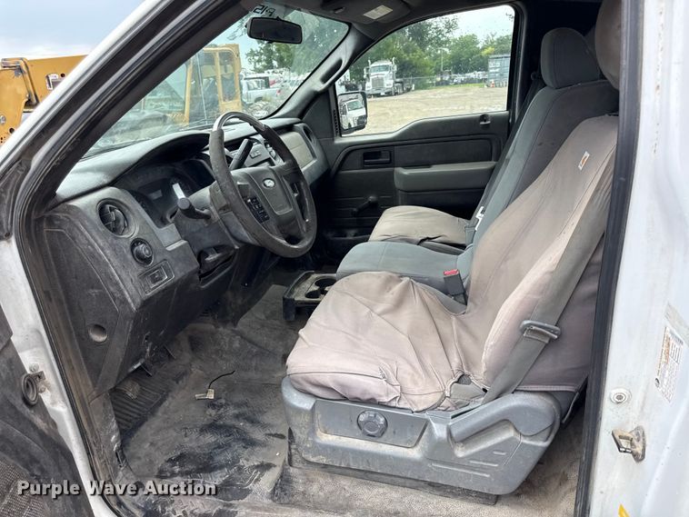 image for item EV6033 2011 Ford F150 XL pickup truck