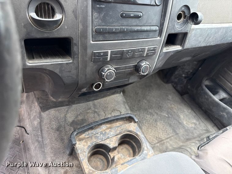 image for item EV6033 2011 Ford F150 XL pickup truck