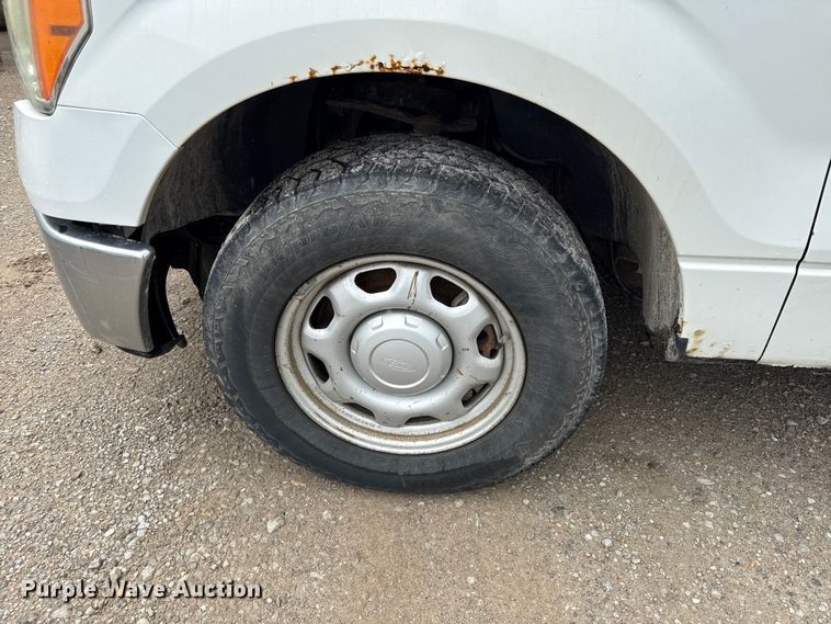 image for item EV6033 2011 Ford F150 XL pickup truck