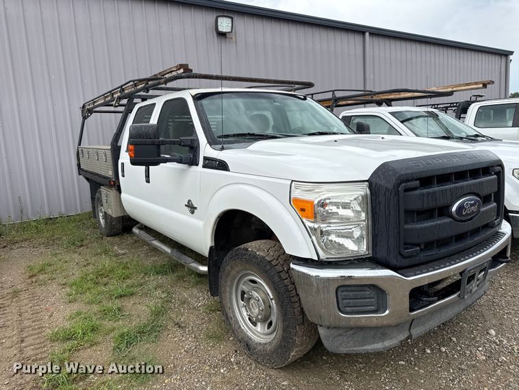 image for item EV6035 2012 Ford F250 Super Duty  Crew Cab bale bed pickup truck