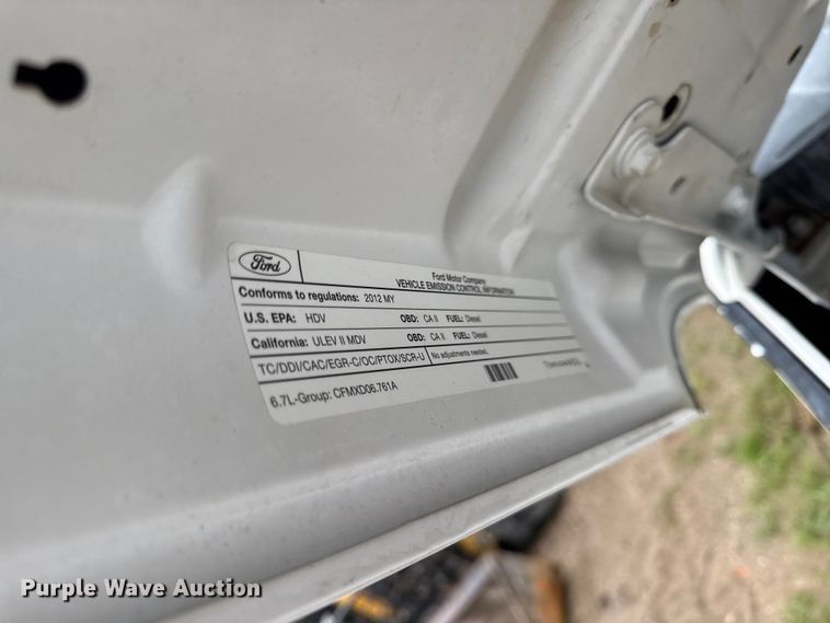 image for item EV6035 2012 Ford F250 Super Duty  Crew Cab bale bed pickup truck