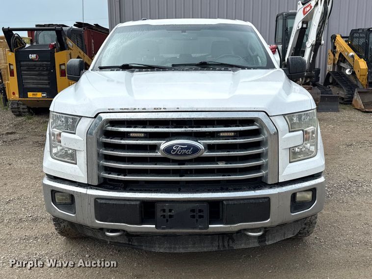 image for item EV6036 2015 Ford F150 XLT Ext. Cab pickup truck