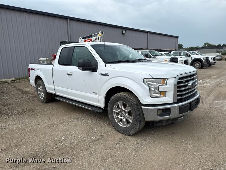 image for item EV6036 2015 Ford F150 XLT Ext. Cab pickup truck