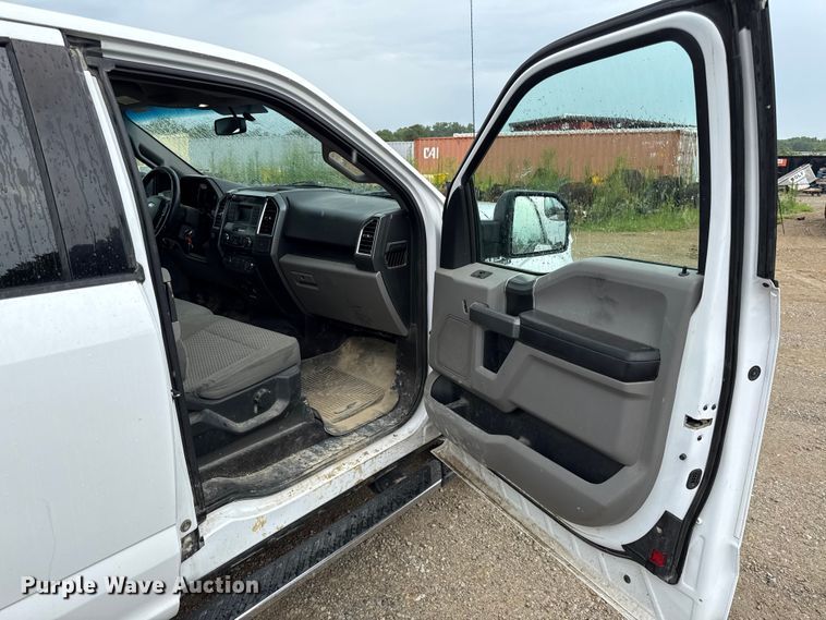 image for item EV6036 2015 Ford F150 XLT Ext. Cab pickup truck
