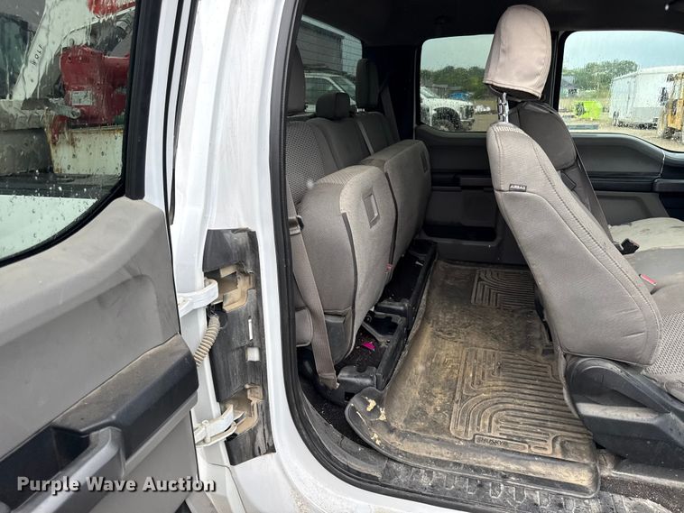 image for item EV6036 2015 Ford F150 XLT Ext. Cab pickup truck