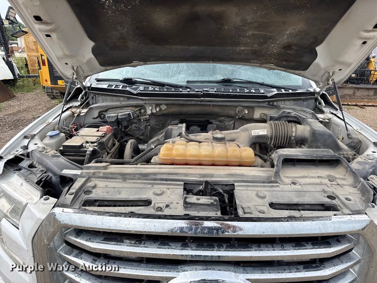 image for item EV6036 2015 Ford F150 XLT Ext. Cab pickup truck