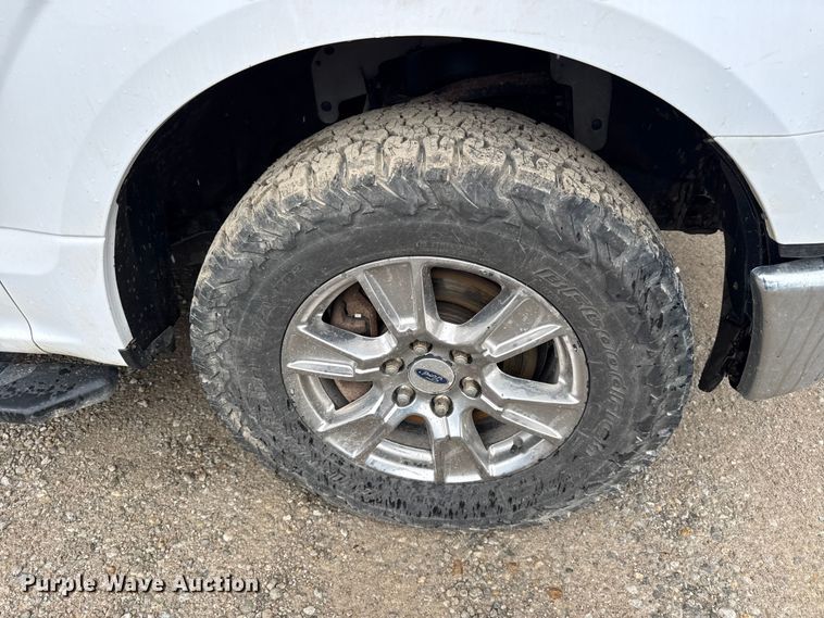 image for item EV6036 2015 Ford F150 XLT Ext. Cab pickup truck