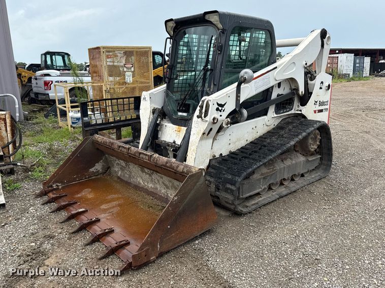 2016 Bobcat T750 tracked skid steer loader