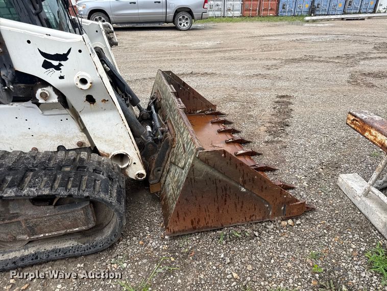 image for item EV6037 2016 Bobcat T750 tracked skid steer loader