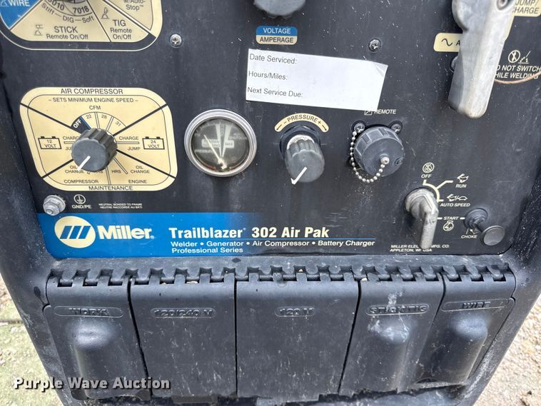 image for item EV6039 Miller Trailblazer 302 Air Pak welder/generator