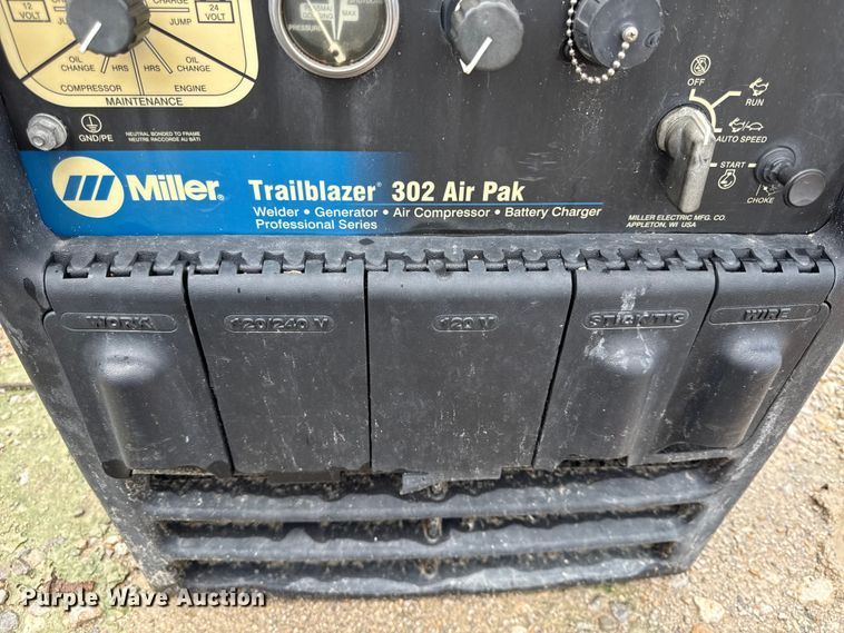 image for item EV6039 Miller Trailblazer 302 Air Pak welder/generator