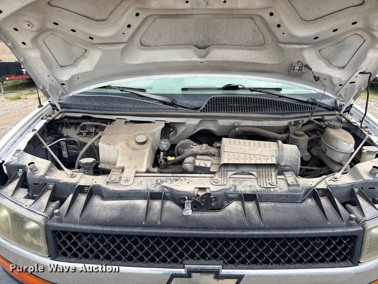 image for item EV6040 2007 Chevrolet Express 3500 van
