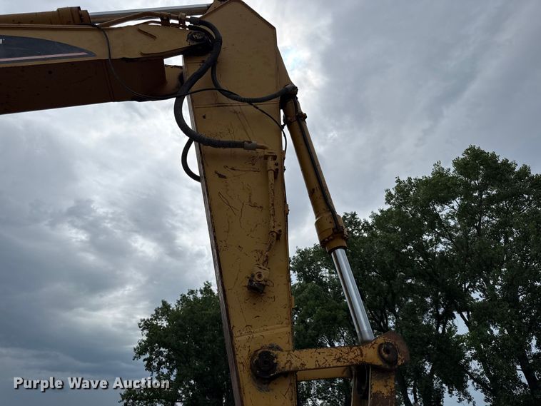 image for item EV6042 2007 Caterpillar 328D LCR excavator