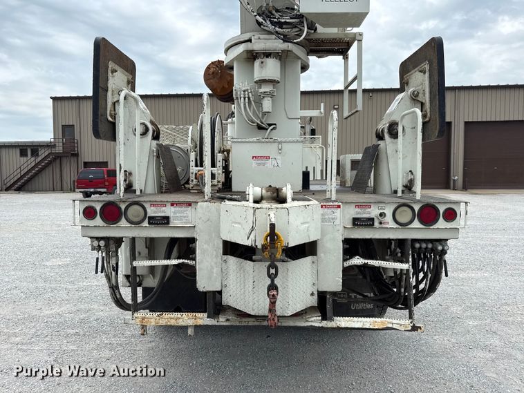 image for item EV6053 2009 International PayStar 5600i digger derrick truck