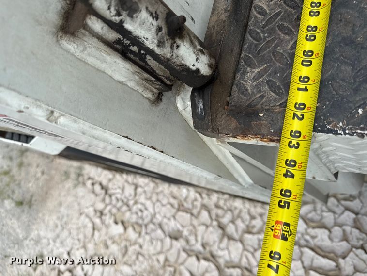 image for item EV6053 2009 International PayStar 5600i digger derrick truck
