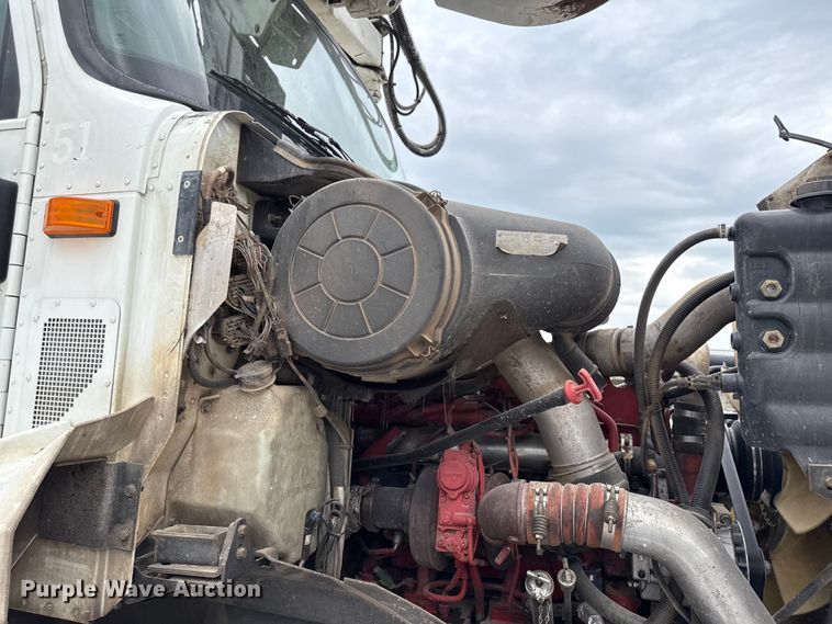 image for item EV6053 2009 International PayStar 5600i digger derrick truck