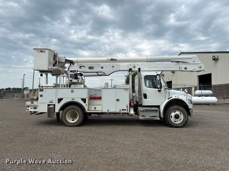 image for item EV6056 2015 Freightliner Business Class M2 106 bucket truck