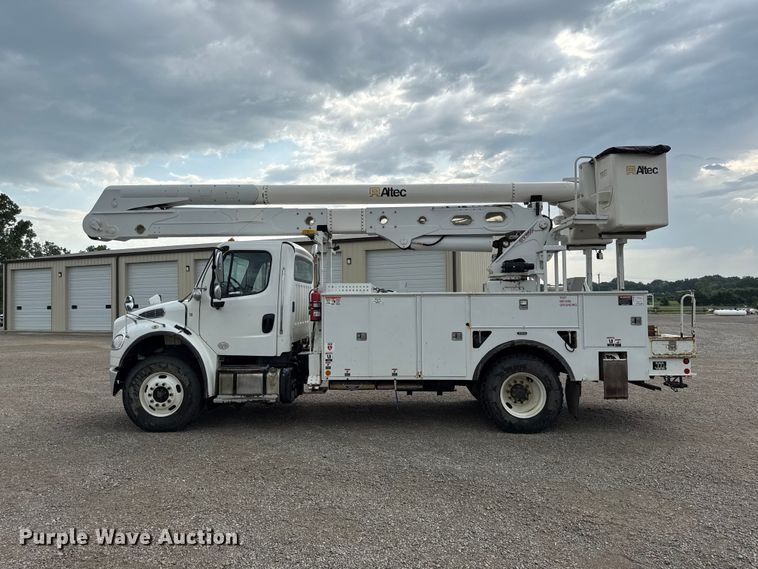 image for item EV6056 2015 Freightliner Business Class M2 106 bucket truck