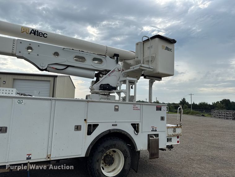 image for item EV6056 2015 Freightliner Business Class M2 106 bucket truck