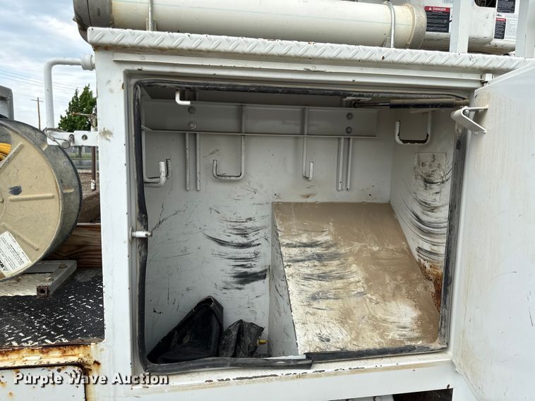 image for item EV6056 2015 Freightliner Business Class M2 106 bucket truck