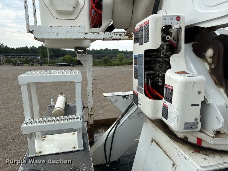 image for item EV6056 2015 Freightliner Business Class M2 106 bucket truck