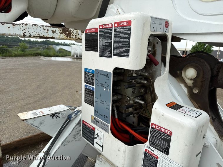 image for item EV6056 2015 Freightliner Business Class M2 106 bucket truck