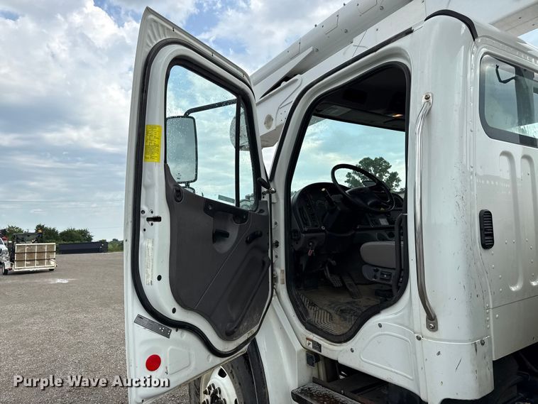 image for item EV6056 2015 Freightliner Business Class M2 106 bucket truck