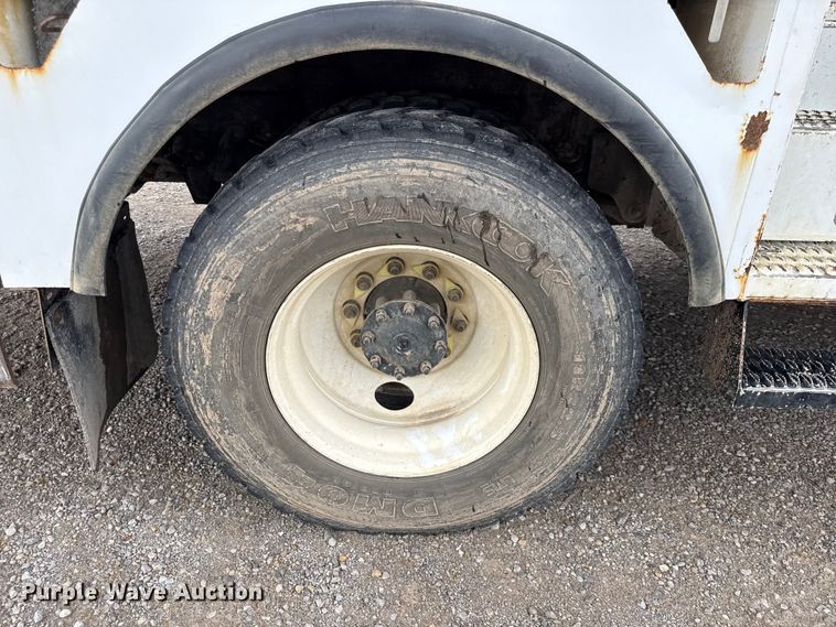 image for item EV6056 2015 Freightliner Business Class M2 106 bucket truck