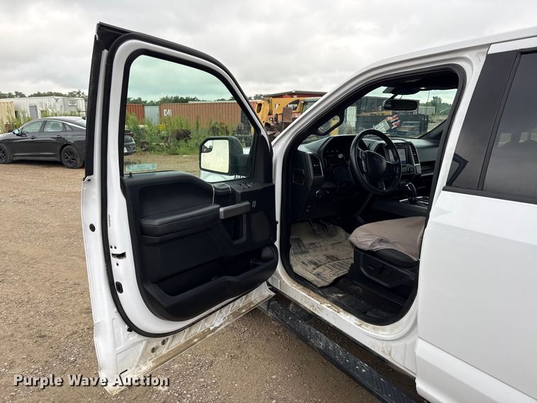 image for item EV6066 2020 Ford F150 Super Duty XLT Crew Cab pickup truck