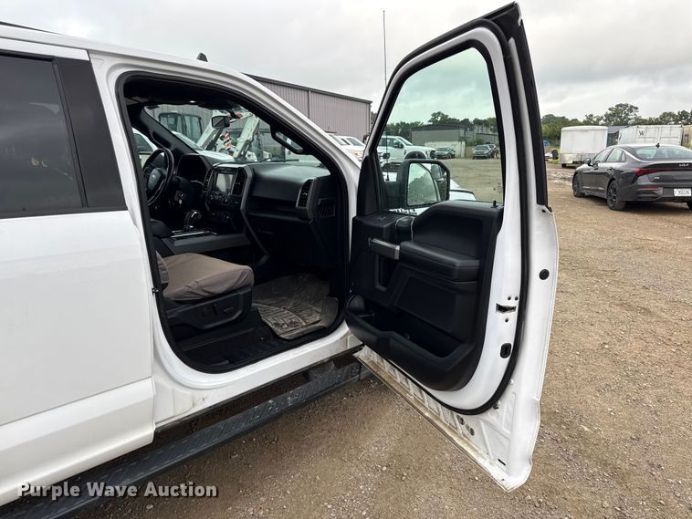 image for item EV6066 2020 Ford F150 Super Duty XLT Crew Cab pickup truck