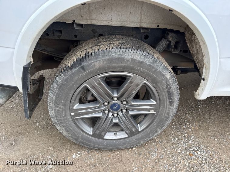 image for item EV6066 2020 Ford F150 Super Duty XLT Crew Cab pickup truck
