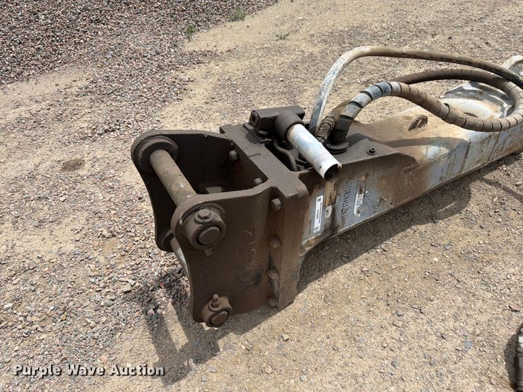 image for item EW2141 Epiroc EC 100T breaker