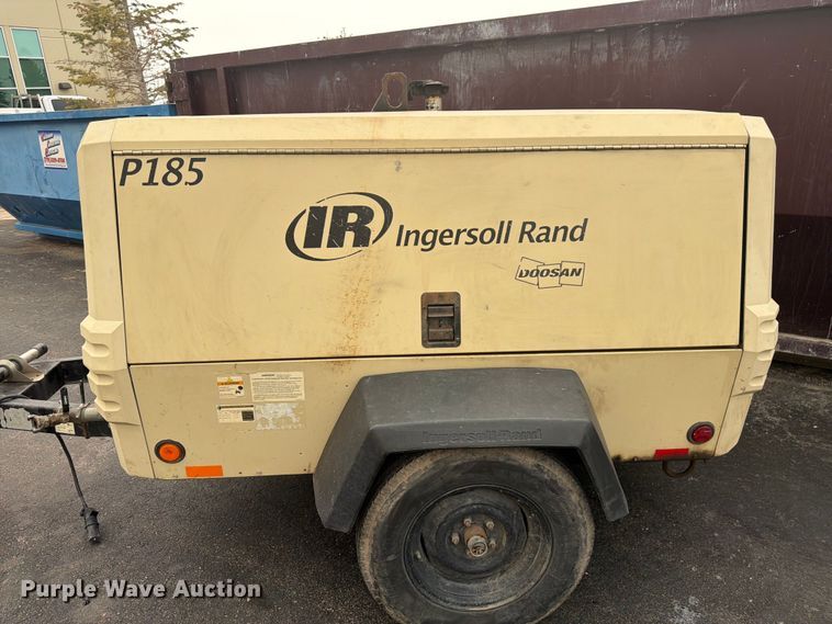 image for item EW2167 Ingersoll Rand air compressor