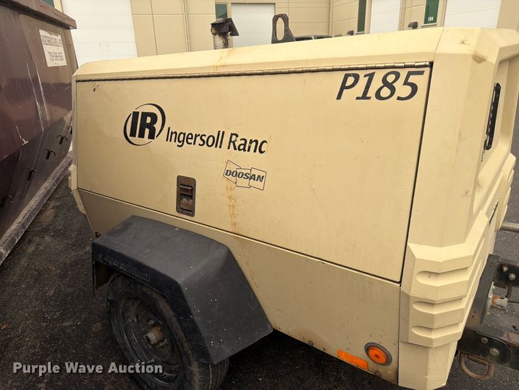 image for item EW2167 Ingersoll Rand air compressor