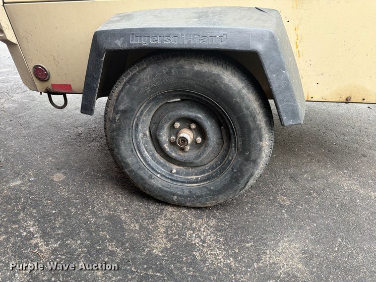 image for item EW2167 Ingersoll Rand air compressor