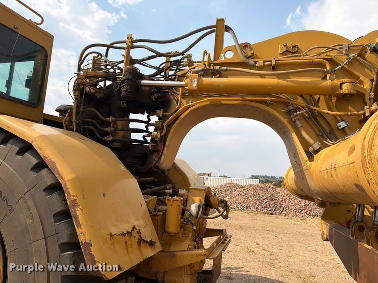 image for item EW2168 1998 Caterpillar 627F scraper
